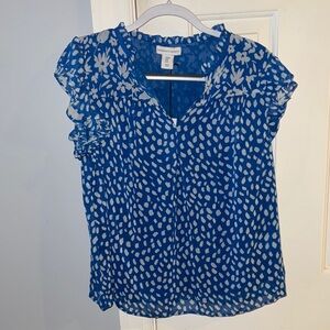 Cupcakes & Cashmere Blue Flutter Sleeve Blouse